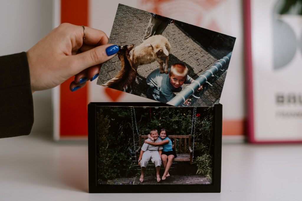 Creatief idee om foto's te laten zien en foto's te tonen. Fotolijstje kopen voor meerdere foto's. Foto's bewaren