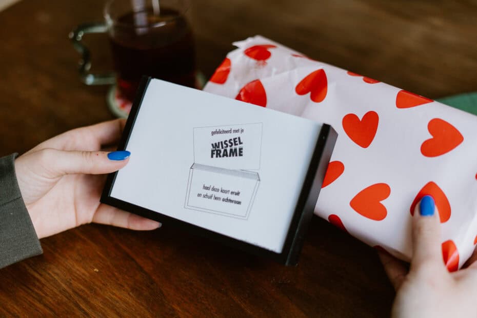 De Wissel Frame fotolijst is het perfecte cadeau om te geven aan familie en vrienden - vul deze zelf met foto's
